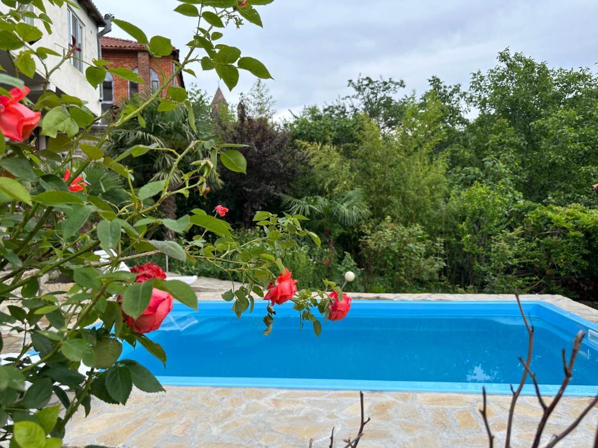 Mate Guesthouse Szenaki Kültér fotó